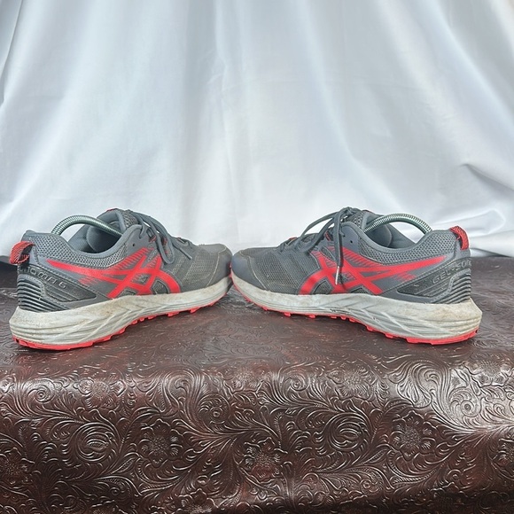 Gray and Red Running Shoes - Picture 5 of 6